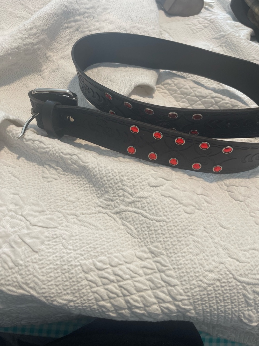 Mudd Black Belt with Red Stud Detailing Women’s M Accessories Measures
